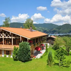 Chestnut In Chalet Bergerhoeh Bad Wiessee