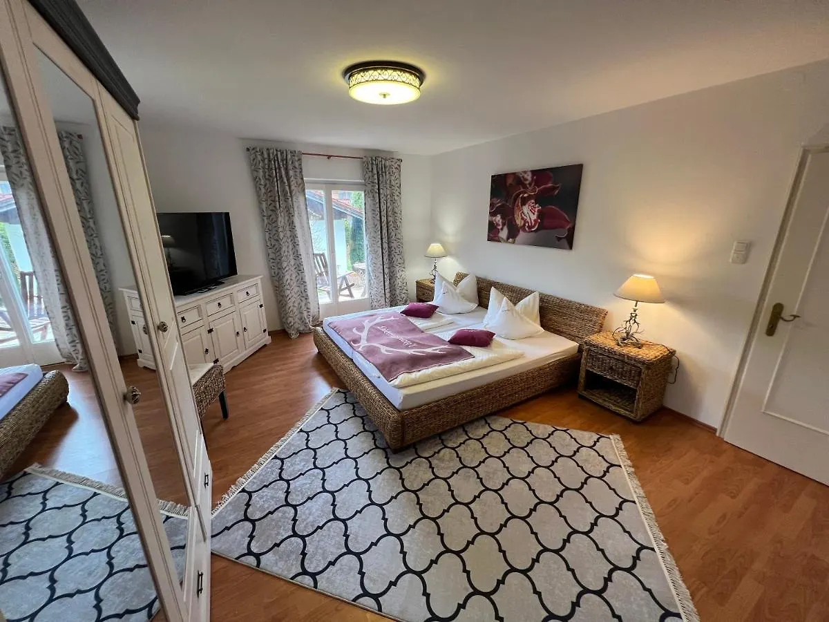 Alpen Suite Tegernsee - Grosse Sonnenterasse Und Idyllischer Garten Bad Wiessee 0*,  Germany